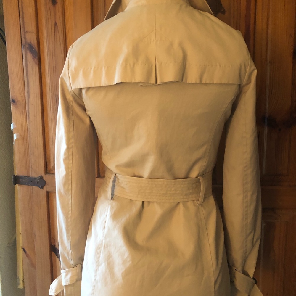 Green Envy Raincoat - Picture 2 of 8